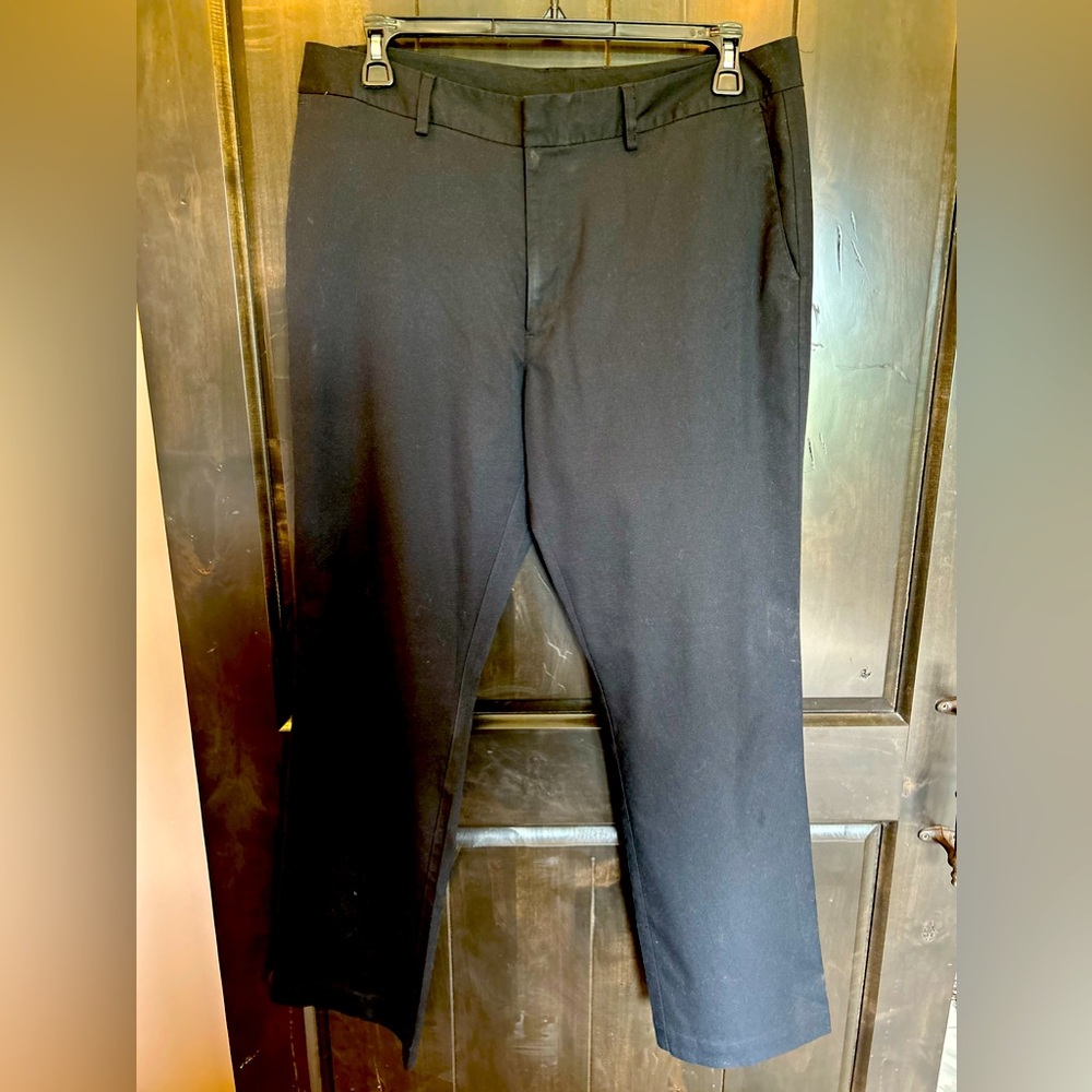 Men’s underarmour black dress pants